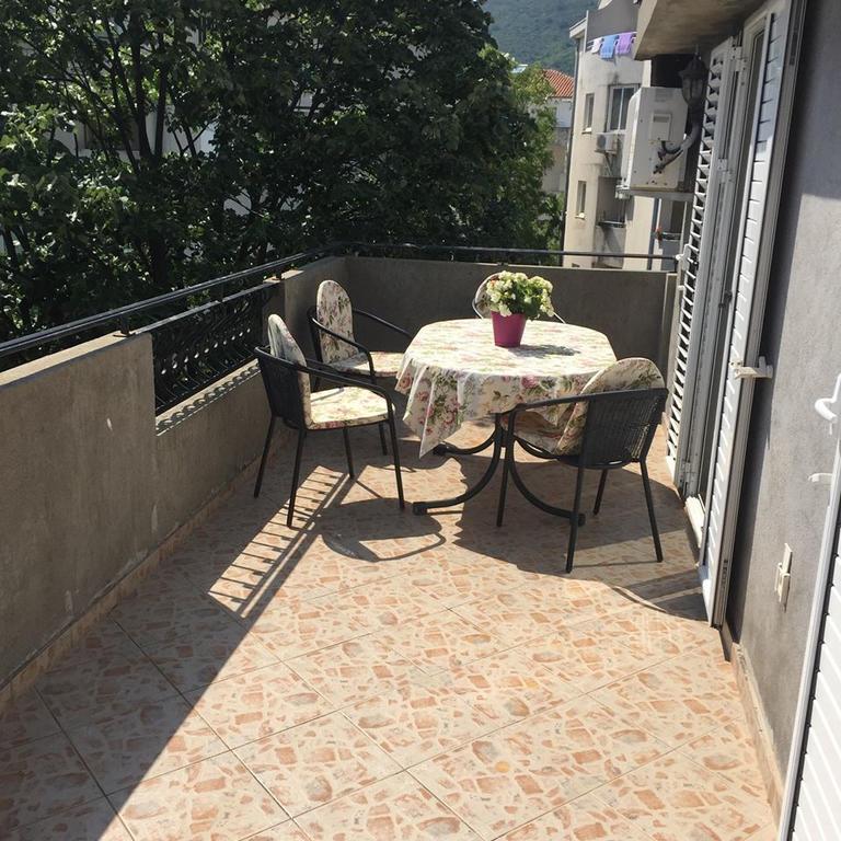 Apartments Sim Budva Luaran gambar